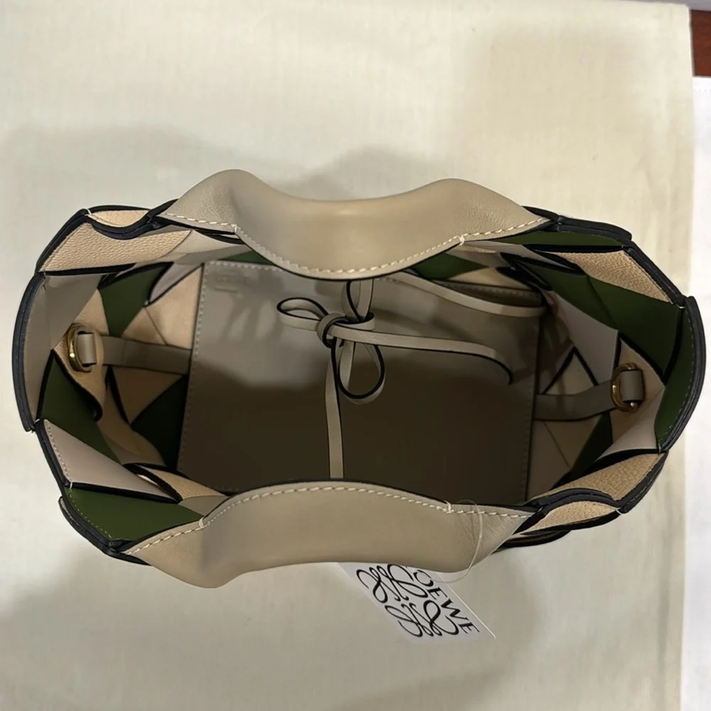 LOEWE PURSE - Picture 4 of 7